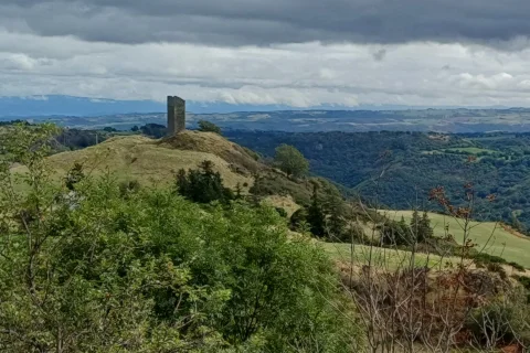 Autour de la Sianne, la tour de Colombine