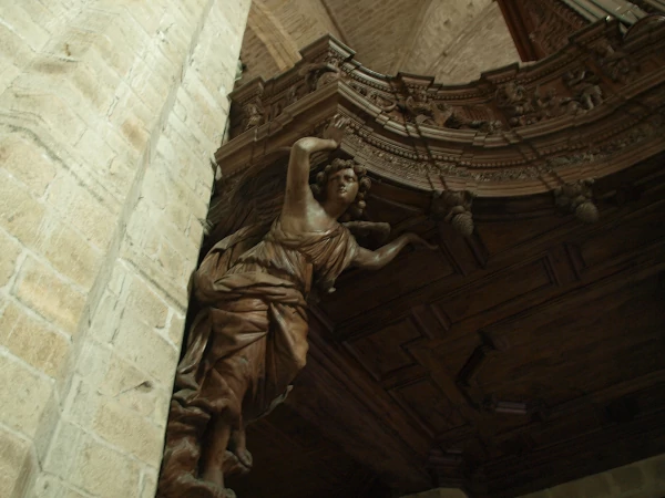 Sculpture, abbaye de la chaise Dieu