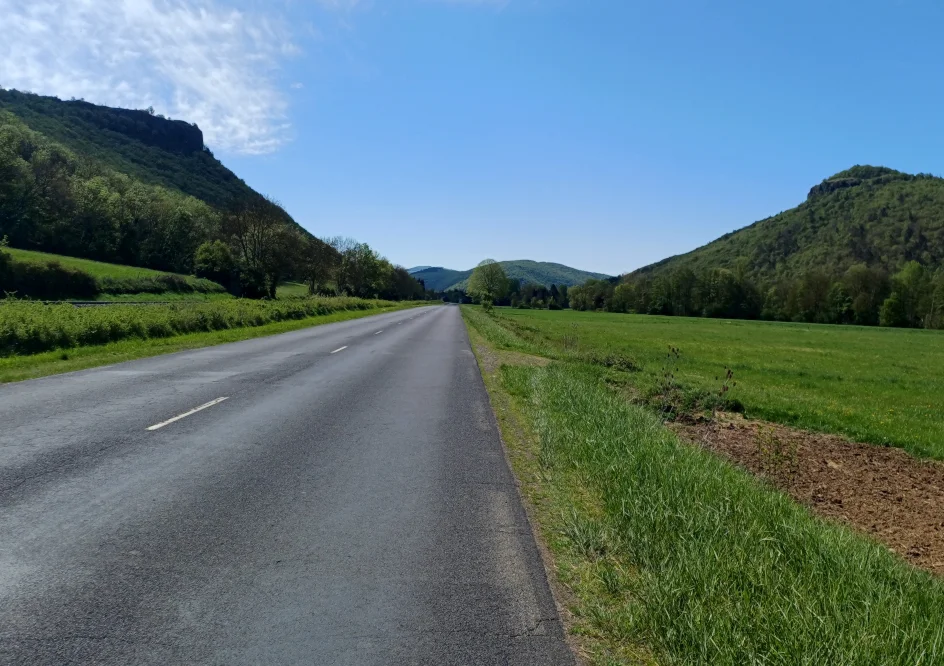 Route d'Allagnon : entre Sainte Madeleine et St Victor