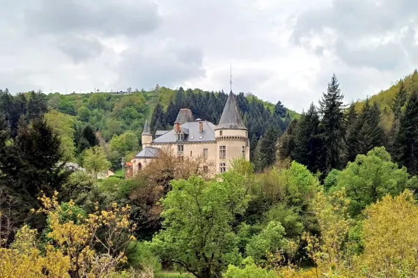 L. Bello Château de la Valette