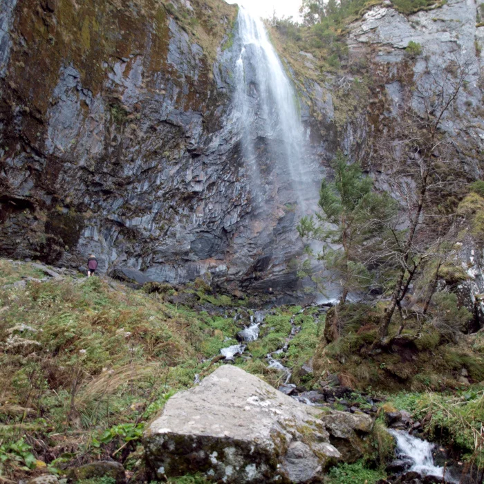 L. Bello La Grande Cascade du Mont-Dore vue du pont
