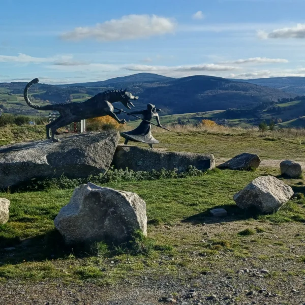 Statue bête du Gévaudan