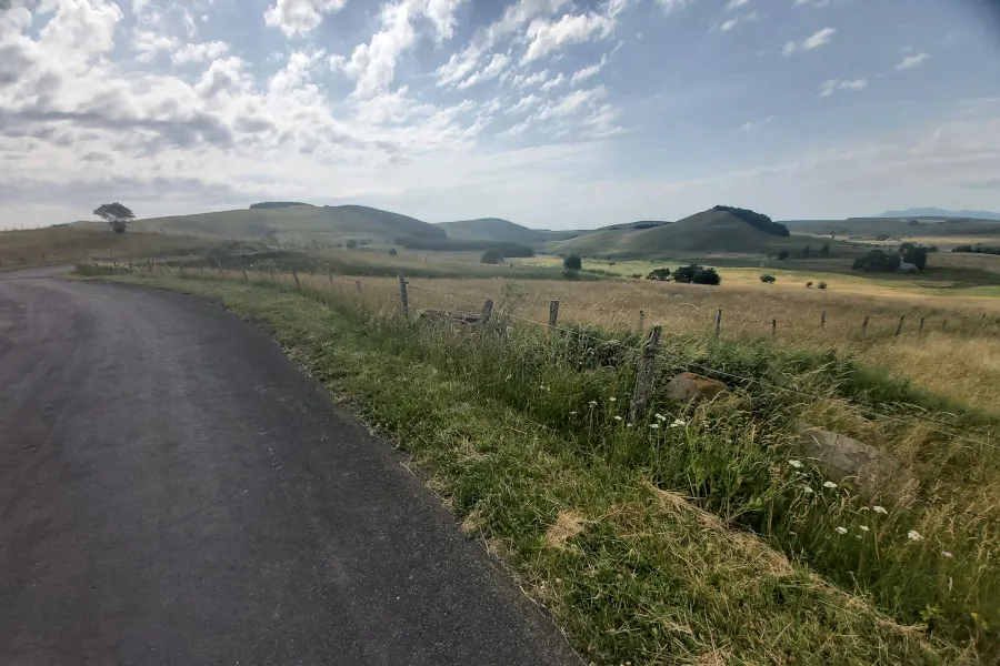 Les monts du Cézallier à vélo