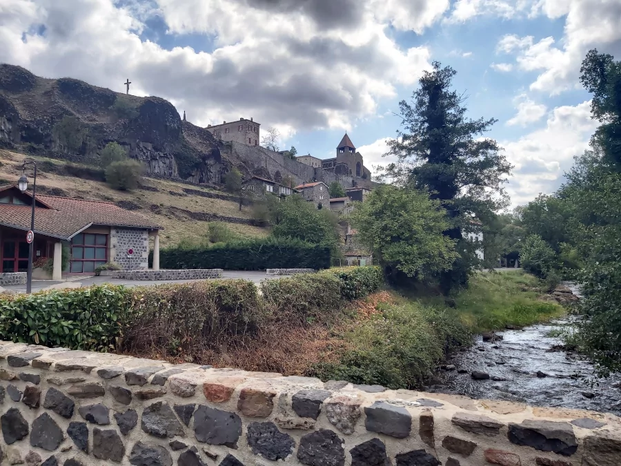 Village et prieuré de Chanteuges