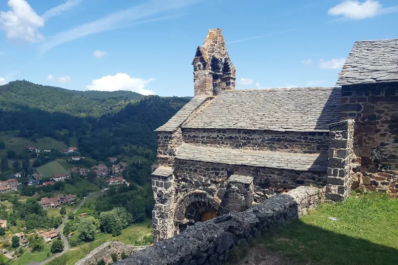 Villeneuve d'Allier, village dans les gorges de l'Allier